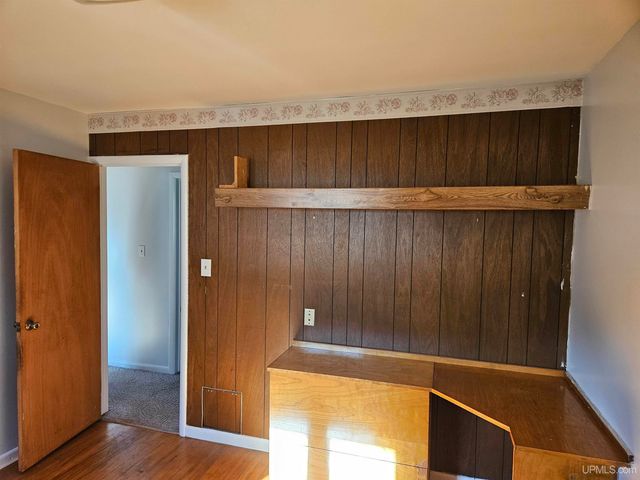 217 Mulock Street, Ontonagon, MI 49953