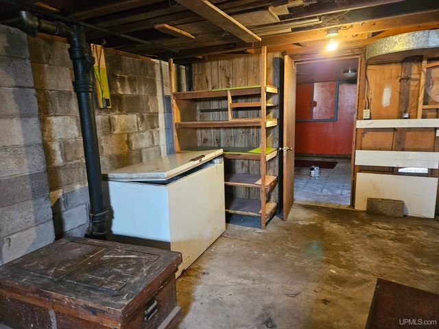 217 Mulock Street, Ontonagon, MI 49953