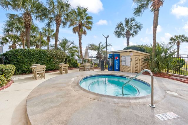 2406 N Ocean Blvd Unit 604, Myrtle Beach, SC 29577