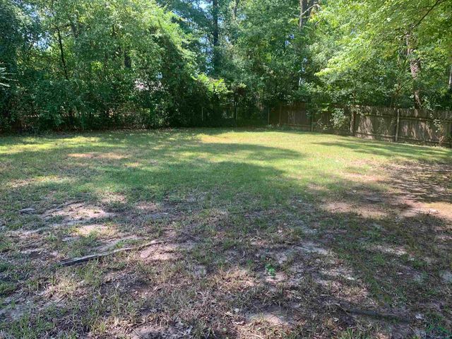 1000 Coushatta, Longview, TX 75605