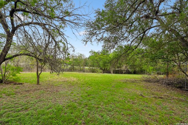 7906 ROBIN REST DR, San Antonio, TX 78209