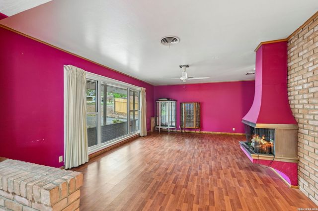 7906 ROBIN REST DR, San Antonio, TX 78209