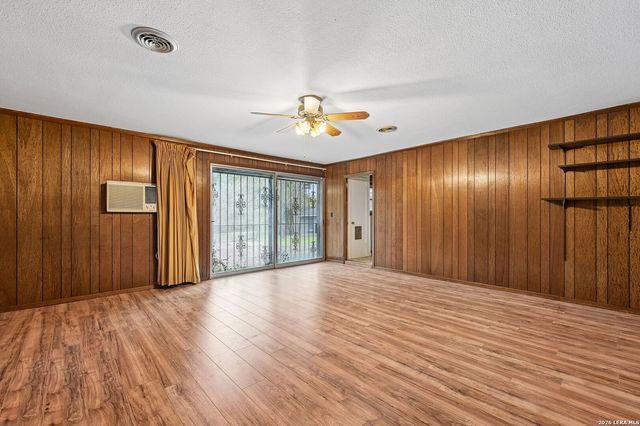 7906 ROBIN REST DR, San Antonio, TX 78209