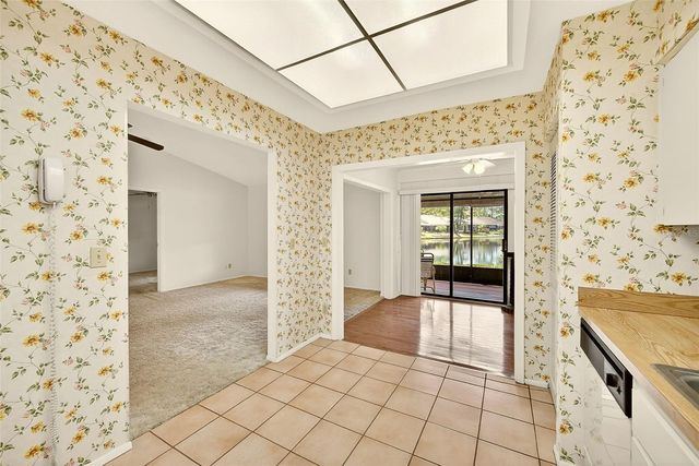 3934 SHORESIDE CIRCLE, Tampa, FL 33624