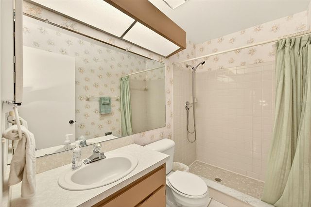 3934 SHORESIDE CIRCLE, Tampa, FL 33624