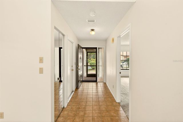 3934 SHORESIDE CIRCLE, Tampa, FL 33624