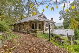 1026 N Runyan Drive, Chattanooga, TN 37405