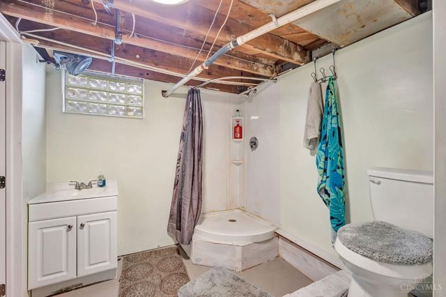 9315 Greenhedge Lane, Symmes Twp, OH 45140
