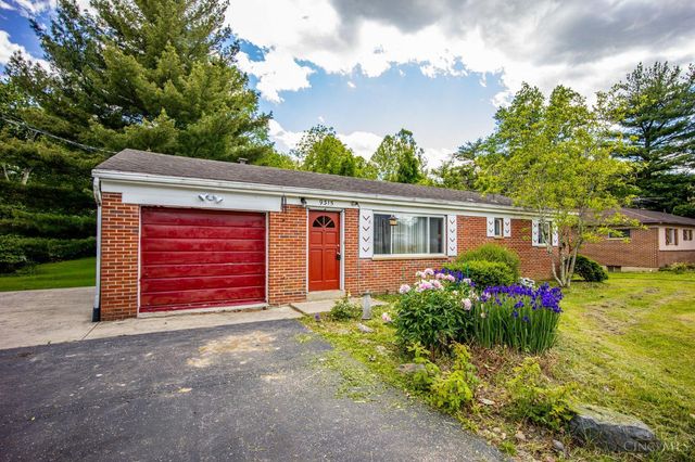 9315 Greenhedge Lane, Symmes Twp, OH 45140