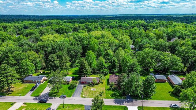 9315 Greenhedge Lane, Symmes Twp, OH 45140