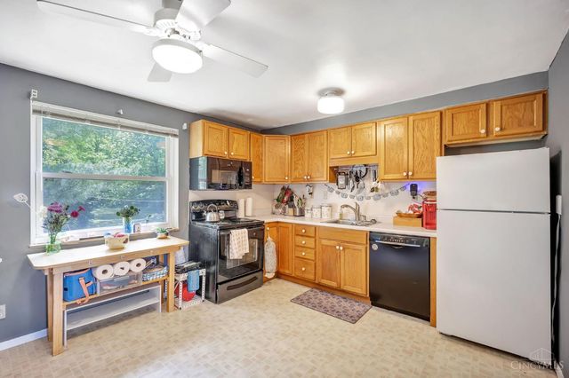 9315 Greenhedge Lane, Symmes Twp, OH 45140