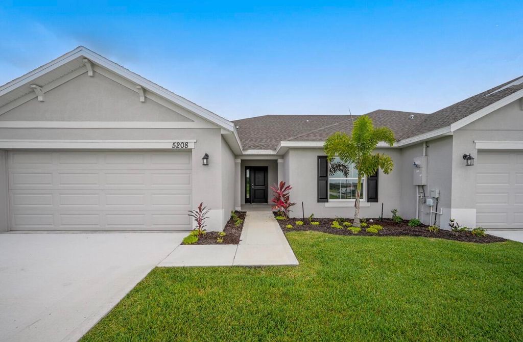 8603 Giovanni Avenue, Fort Pierce, FL 34951