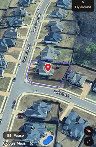 195 LAUREL GLEN DR E, Oakland, TN 38060