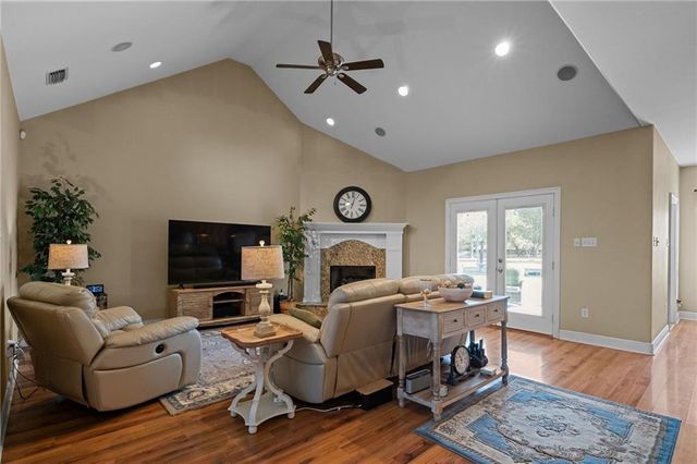 3255 Scott Dairy Loop W Road, Mobile, AL 36695