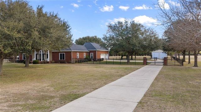 3255 Scott Dairy Loop W Road, Mobile, AL 36695