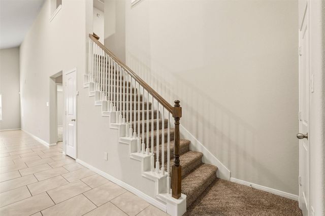 2202 Tannin Trace, Fresno, TX 77545