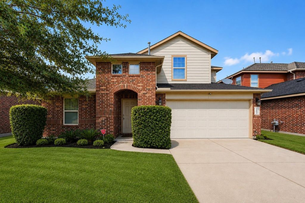 2202 Tannin Trace, Fresno, TX 77545