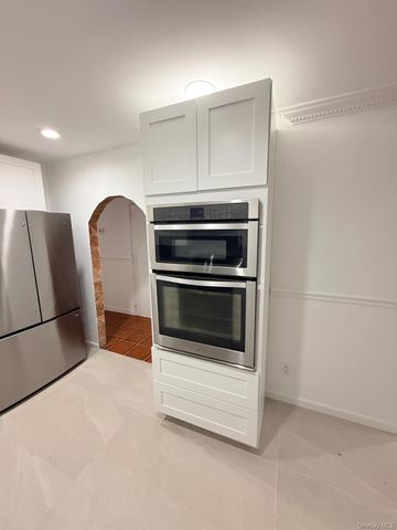 9229 55th Avenue 2Fl, Elmhurst, NY 11373