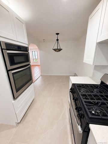 9229 55th Avenue 2Fl, Elmhurst, NY 11373