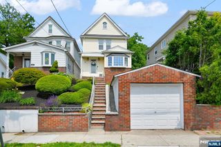 109 Delafield Avenue, Lyndhurst, NJ 07071