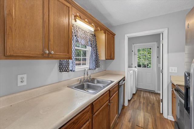 1862 Timberline Pl, Clarksville, TN 37042