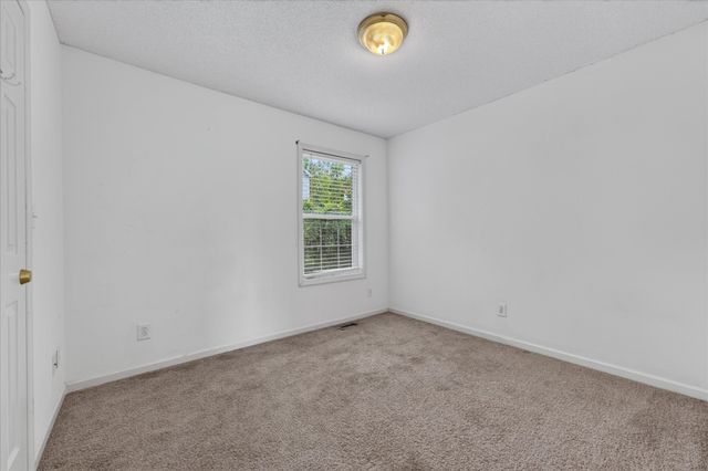 1862 Timberline Pl, Clarksville, TN 37042