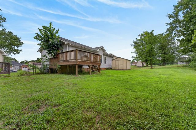 1862 Timberline Pl, Clarksville, TN 37042