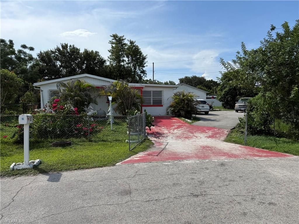 35 Andora ST, LEHIGH ACRES, FL 33936 — exterior