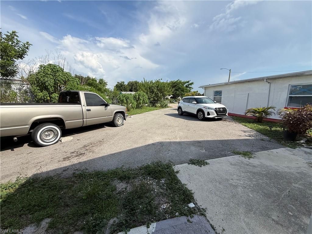 35 Andora ST, LEHIGH ACRES, FL 33936 — photo 2