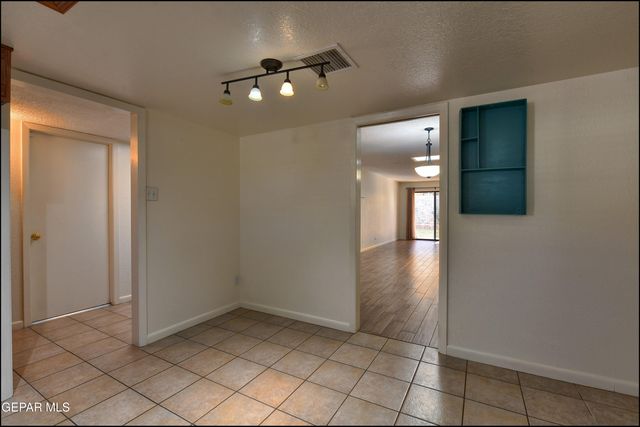 6130 SIERRA VALLE Lane, El Paso, TX 79912