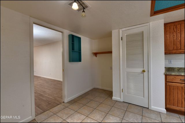 6130 SIERRA VALLE Lane, El Paso, TX 79912