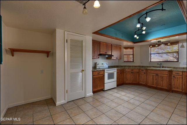 6130 SIERRA VALLE Lane, El Paso, TX 79912