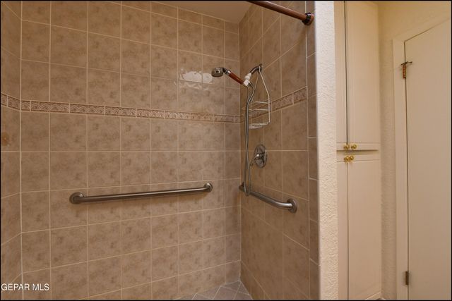 6130 SIERRA VALLE Lane, El Paso, TX 79912