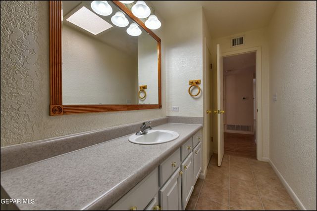 6130 SIERRA VALLE Lane, El Paso, TX 79912