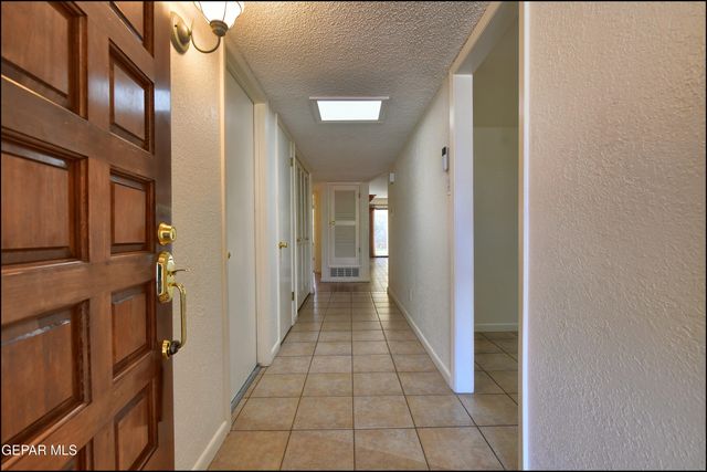 6130 SIERRA VALLE Lane, El Paso, TX 79912