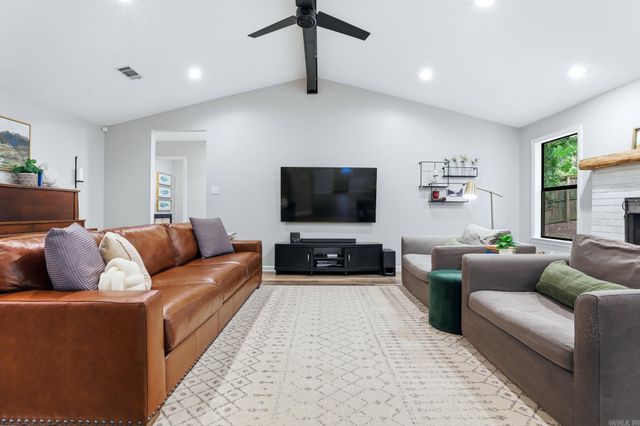 11120 Hickory Hill Road, Little Rock, AR 72211