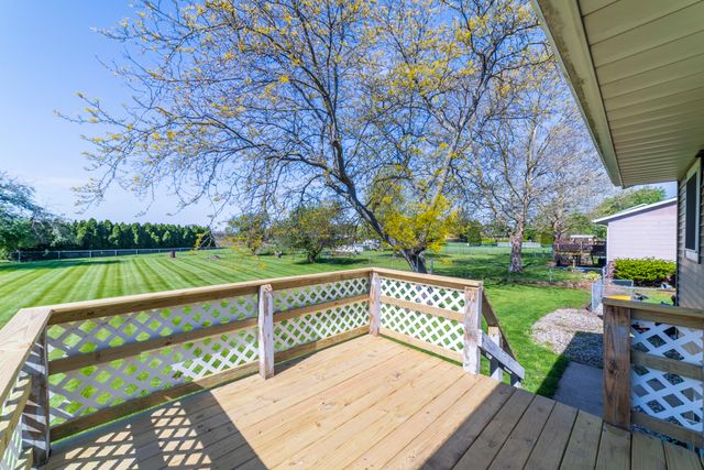 2672 E State Road 4, La Porte, IN 46350