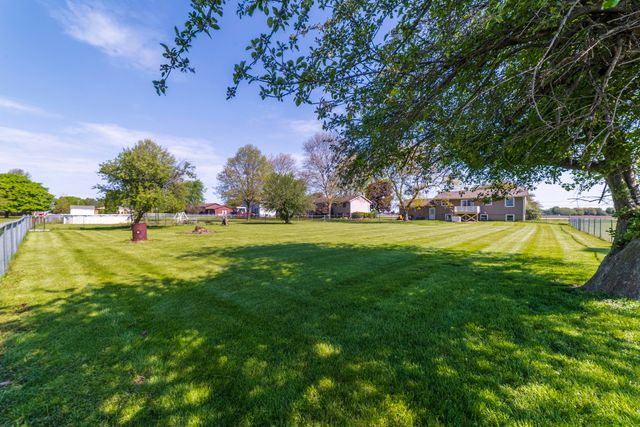 2672 E State Road 4, La Porte, IN 46350