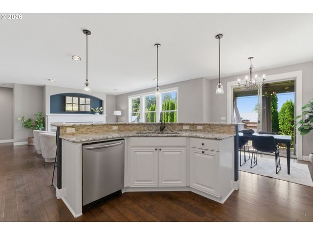 330 Se 13TH Pl, Canby, OR 97013