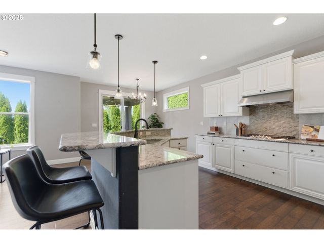 330 Se 13TH Pl, Canby, OR 97013