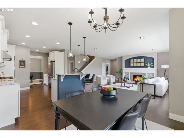 330 Se 13TH Pl, Canby, OR 97013