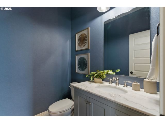 330 Se 13TH Pl, Canby, OR 97013