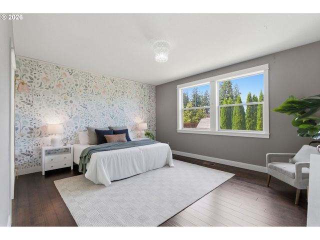 330 Se 13TH Pl, Canby, OR 97013