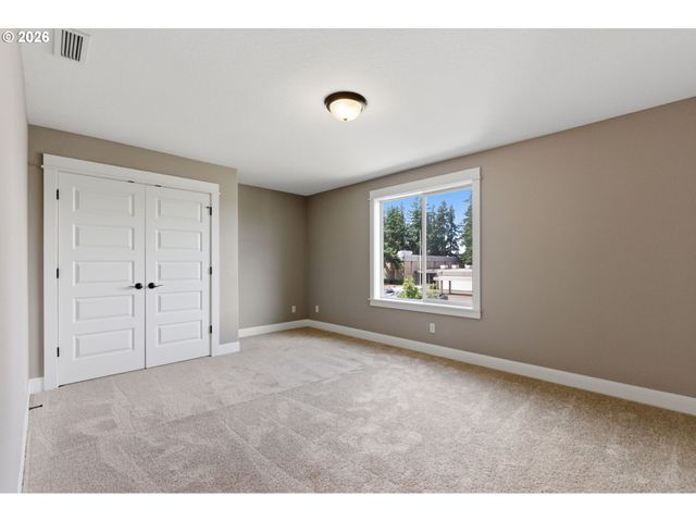 330 Se 13TH Pl, Canby, OR 97013