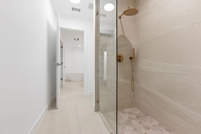 9677 N Springs Way, Coral Springs, FL 33076