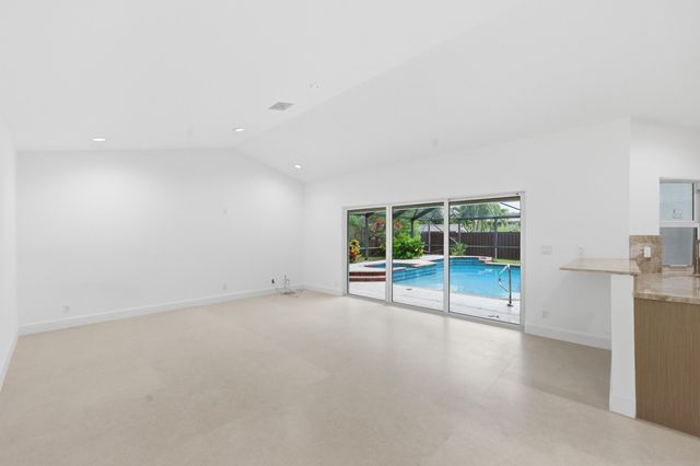 9677 N Springs Way, Coral Springs, FL 33076