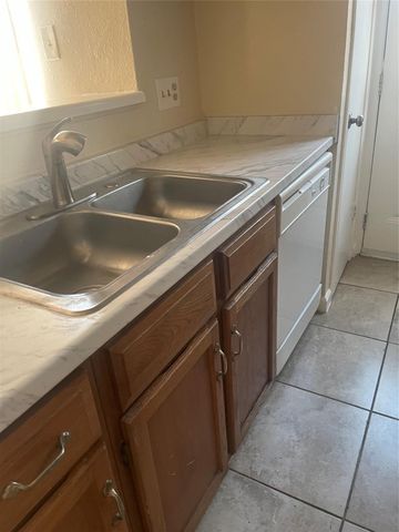 3600 Jeanetta Street 901, Houston, TX 77063