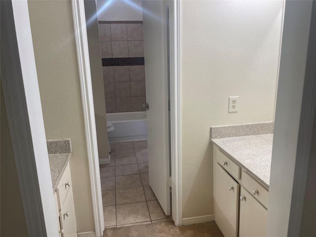 3600 Jeanetta Street 901, Houston, TX 77063