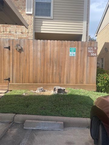 3600 Jeanetta Street 901, Houston, TX 77063