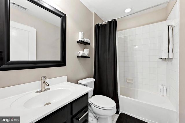 1840 HONEYSUCKLE CT, Downingtown, PA 19335